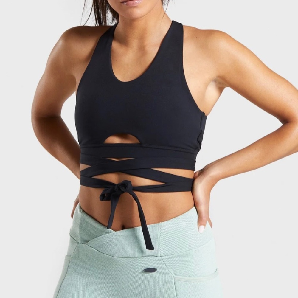 Gymshark Poise Wrap Around Bralette - Black